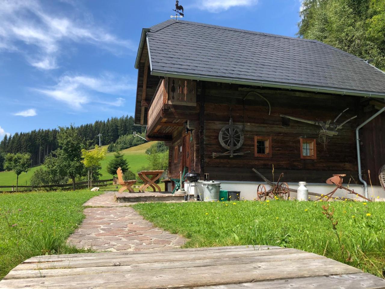 Villa Waldheimathuette à Sankt Kathrein am Hauenstein Extérieur photo